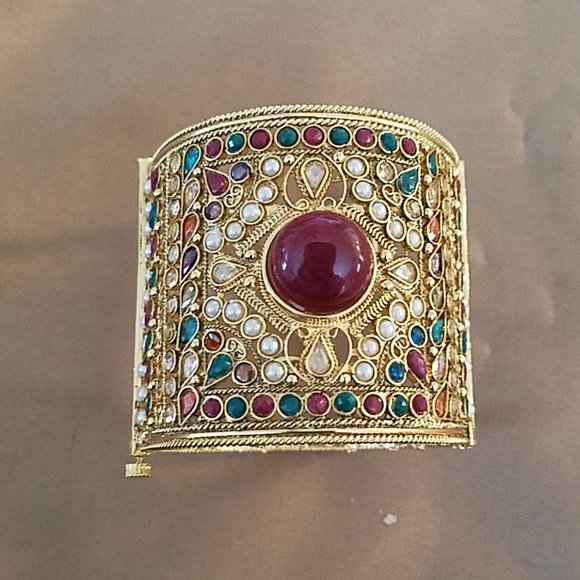 Cuff bangle - Picture 6 of 6